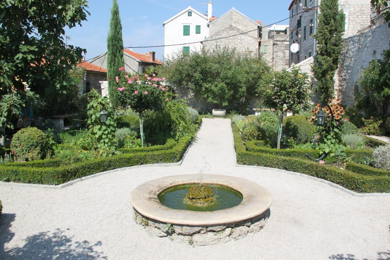Gallery Apartman Nada Zaboric Esterno foto